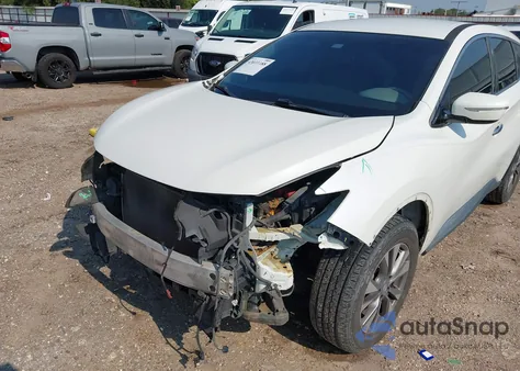 2015 Nissan Murano S z USA, uszkodzony, nr VIN 5N1AZ2MG4FN231956